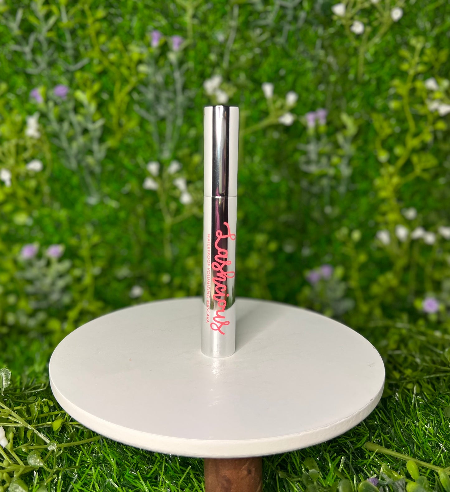 Lashcious Volumizing Mascara